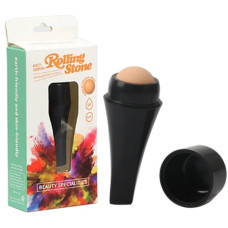Mattifying face roller made of volcanic stone